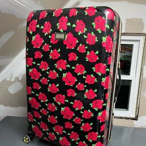 Betsy Johnson 32inch Rolling Suitcase